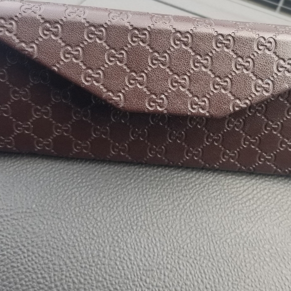 Gucci Sunglasses - Picture 12 of 16